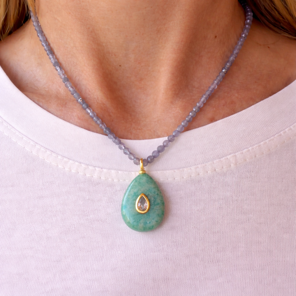 COLLAR IOLITA COLGANTE AMAZONITA PLATA BAÑO ORO 18 KTES
