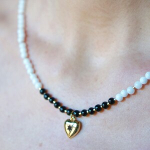 COLLAR CORAZÓN ÓNIX Y ÁGATA