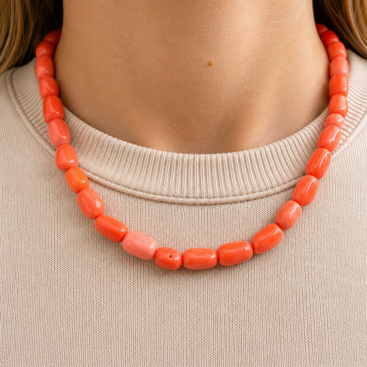 COLLAR CORAL PIEL DE ÁNGEL CIERRE PLATA BAÑO ORO 18 KTES