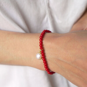 PULSERA CORAL BAMBÚ CHARM PERLA