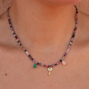 COLLAR TURMALINA CHARMS CUARZOS Y LLAVE