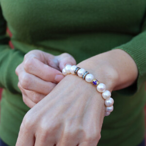 PULSERA PERLAS BLANCAS ENTREPIEZAS PLATA Y ZIRCONITAS