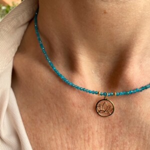 COLLAR FLOR DE LOTO CUARZO AZUL