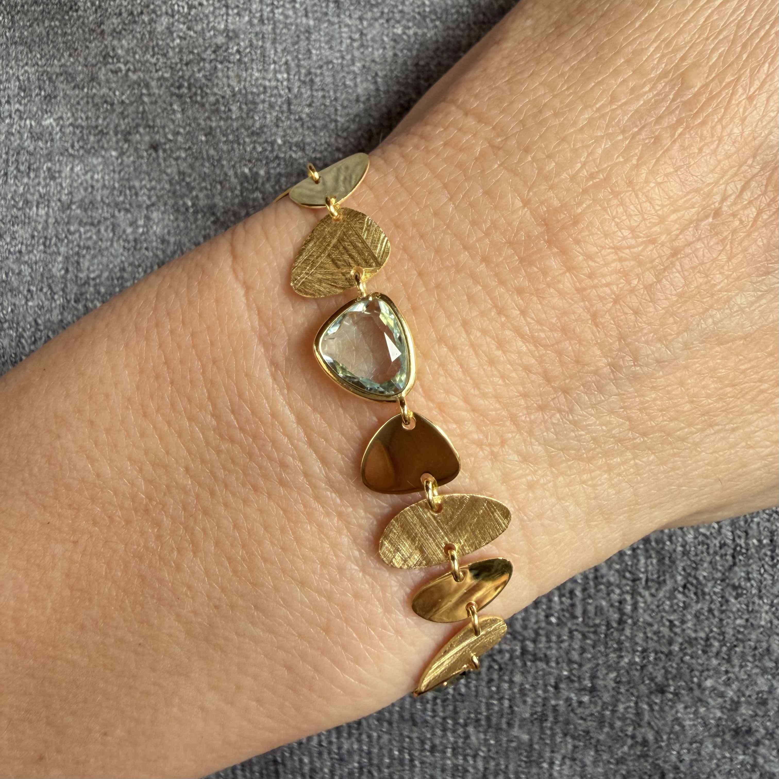 PULSERA PLATA BAÑO ORO MATIZADO Y TOPACIO