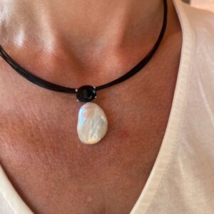 COLLAR PERLA BARROCA ZAFIRO