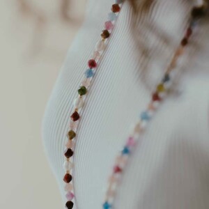 COLLAR CUARZOS MULTICOLOR Y  PERLAS