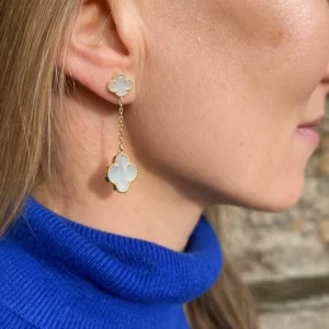 PENDIENTES DOBLES TRÉBOL NÁCAR